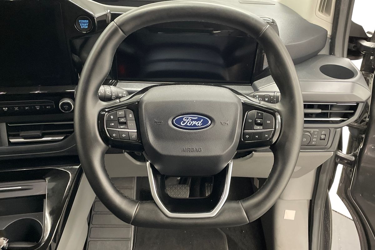 2024 Ford Tourneo Titanium X AV SWB