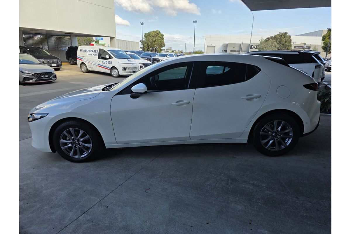 2021 Mazda 3 G20 Evolve BP Series image 4