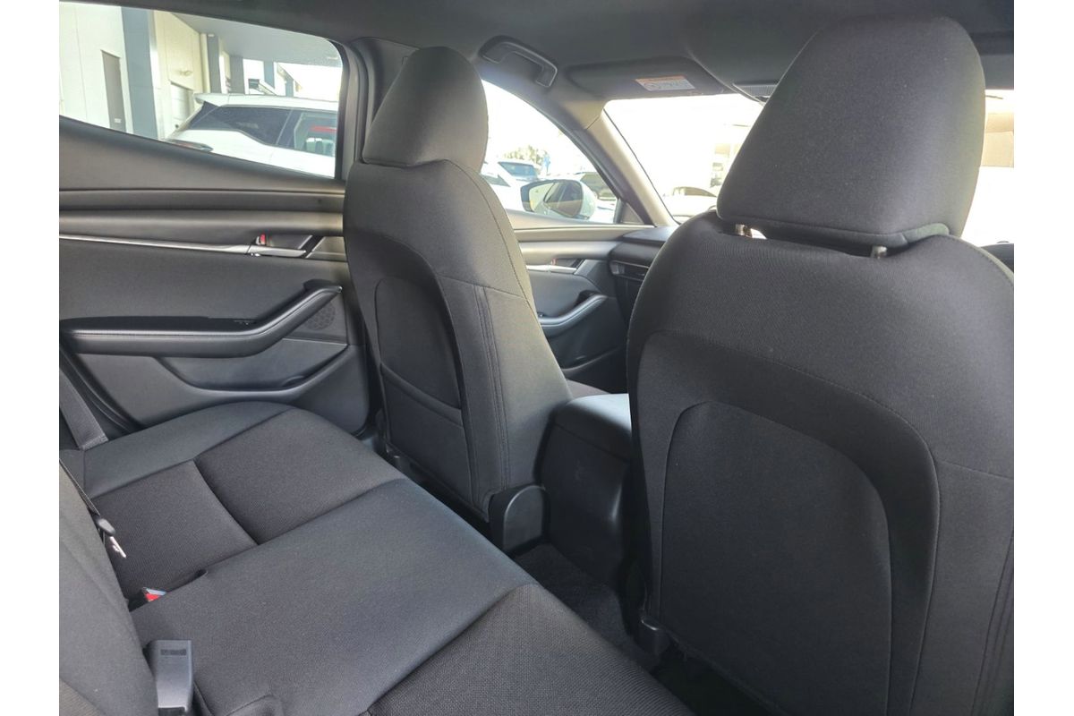 2021 Mazda 3 G20 Evolve BP Series image 14