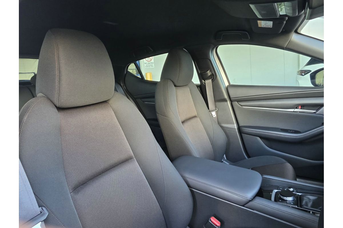 2021 Mazda 3 G20 Evolve BP Series image 15