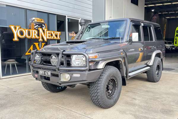 2022 Toyota Landcruiser GXL VDJ76R