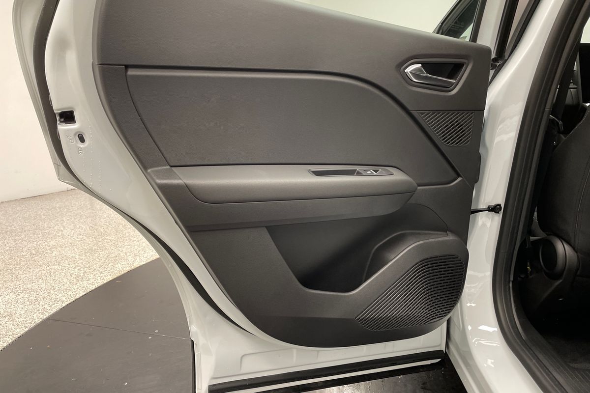 2025 Mitsubishi ASX LS XE