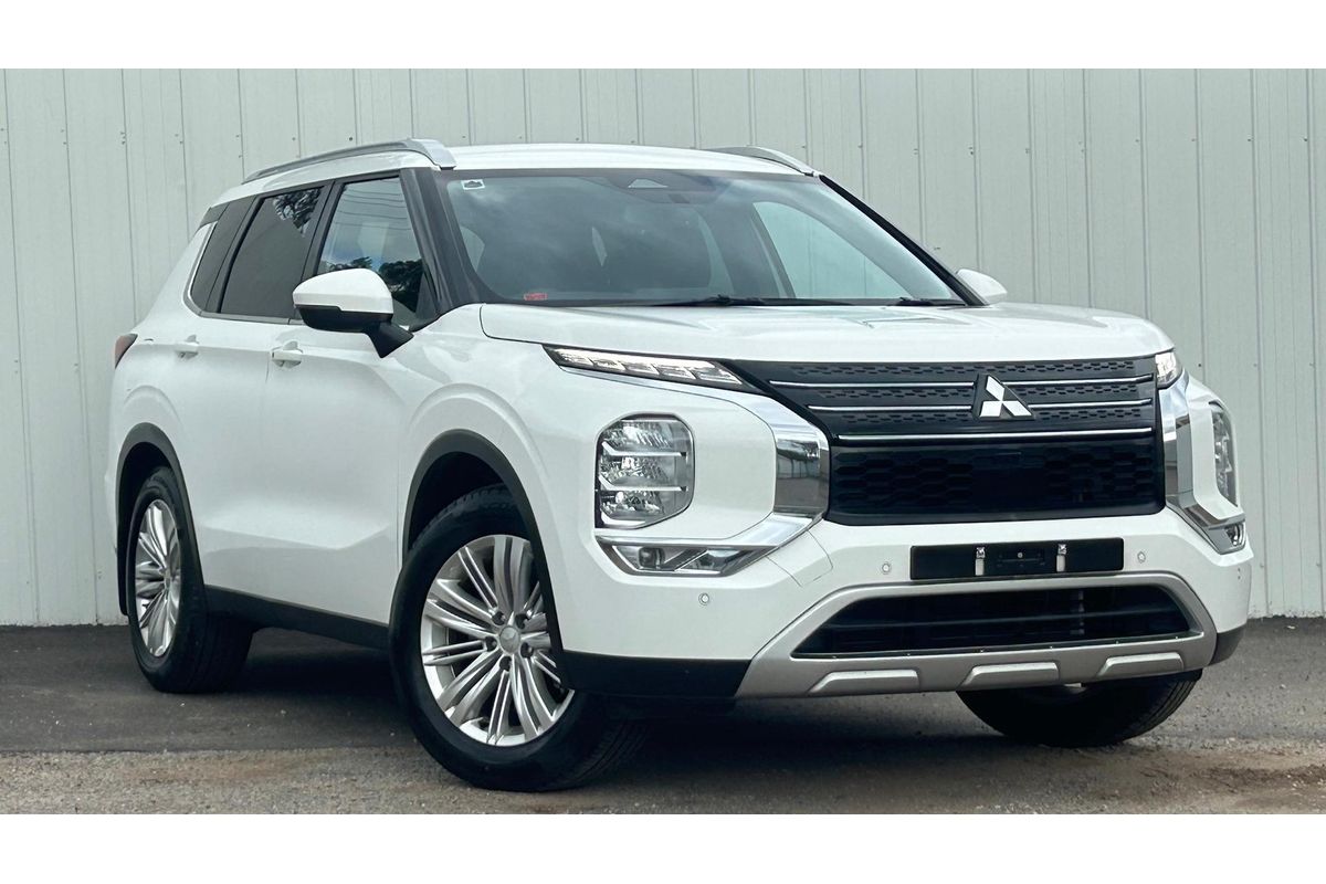 2022 Mitsubishi Outlander LS ZM