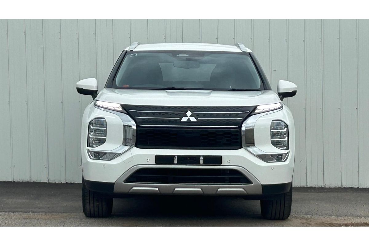 2022 Mitsubishi Outlander LS ZM