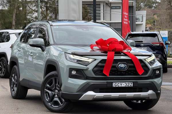2024 Toyota RAV4 Edge AXAH54R