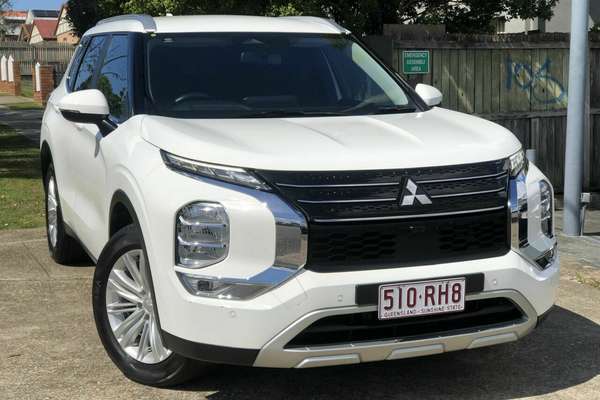 2023 Mitsubishi Outlander LS ZM