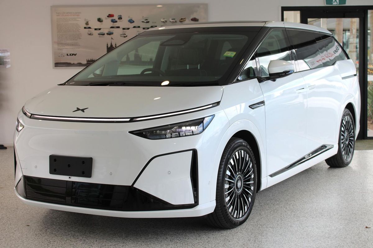 2026 XPENG X9 Performance