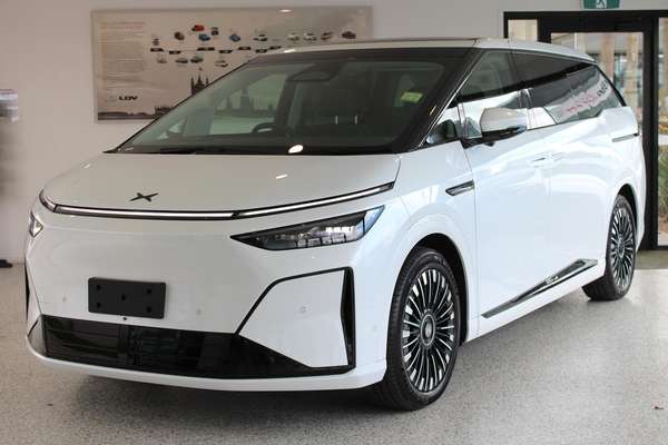 2026 XPENG X9 Performance