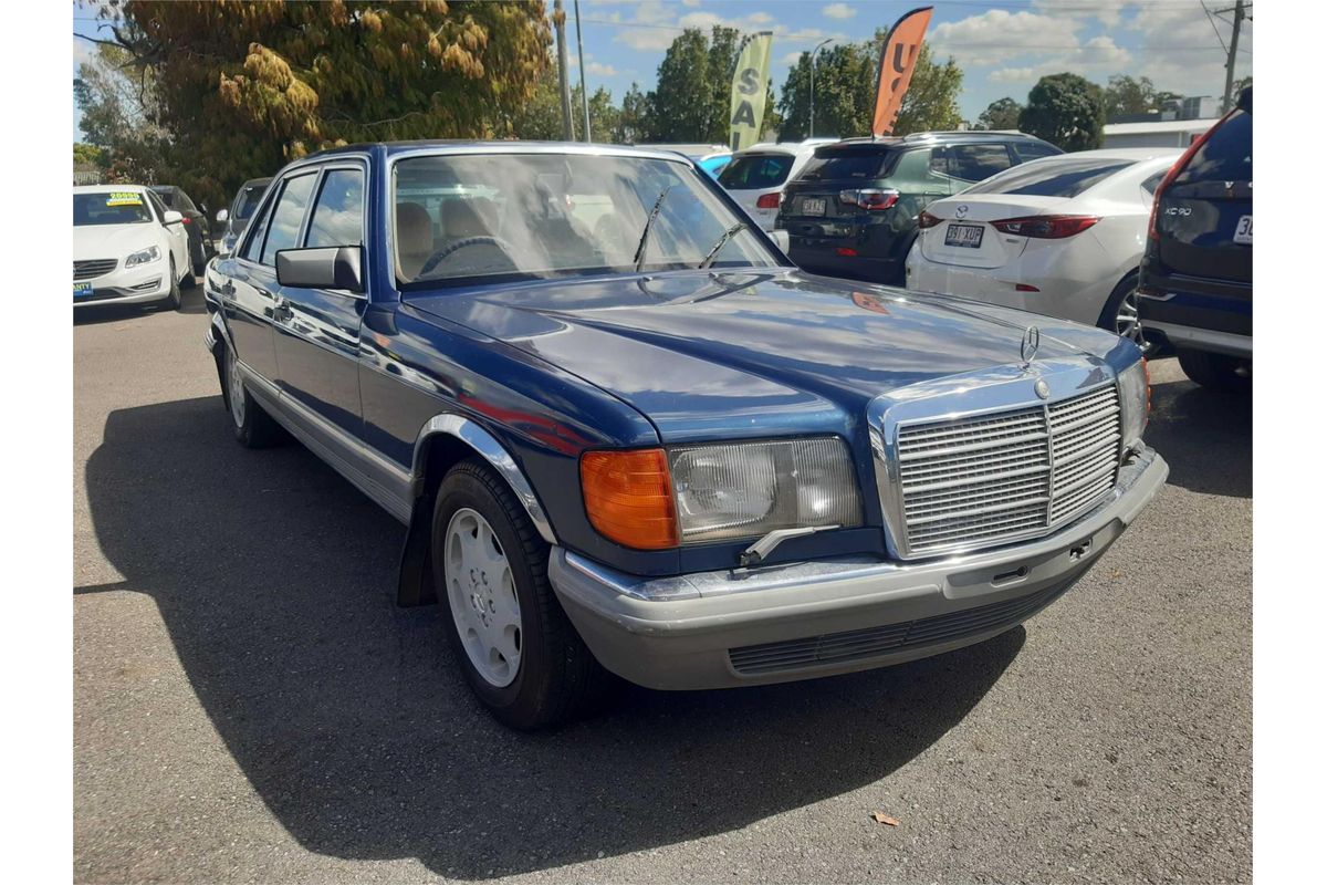 1985 Mercedes-Benz 380 SEL