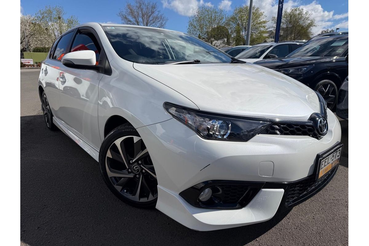 2017 Toyota Corolla SX ZRE182R