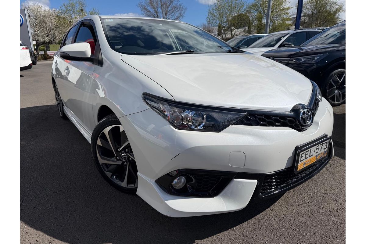 2017 Toyota Corolla SX ZRE182R
