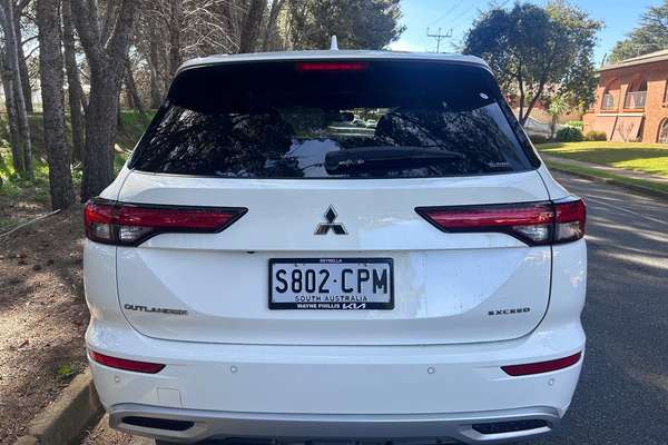 2022 Mitsubishi Outlander Exceed ZM thumb-7