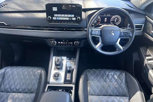 2022 Mitsubishi Outlander Exceed ZM thumb-22