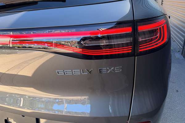 2026 Geely EX5 Inspire Extended Range E245 thumb-11