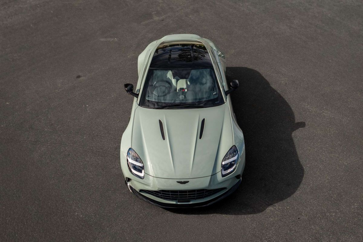 2025 Aston Martin Vantage