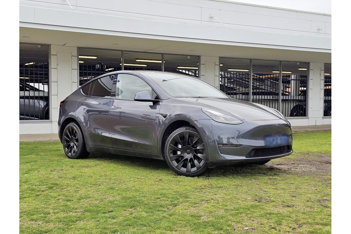 2024 Tesla Model Y Long Range