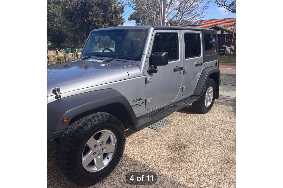 2013 Jeep Wrangler Unlimited Sport JK