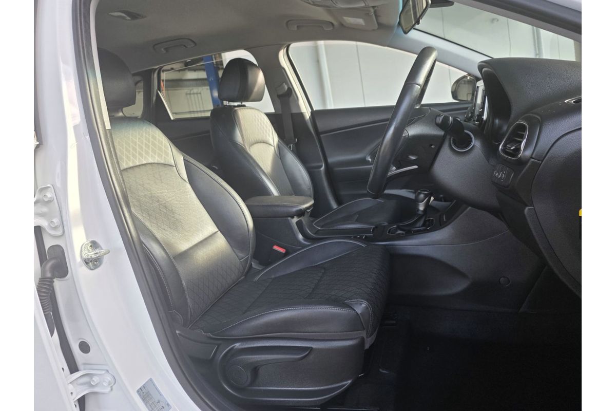 2019 Hyundai i30 Elite PD2 image 14