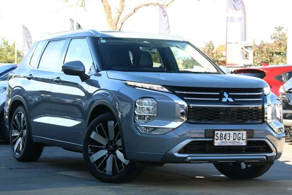 2025 Mitsubishi Outlander Exceed ZM