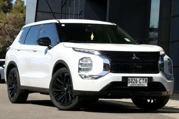 2024 Mitsubishi Outlander Black Edition ZM
