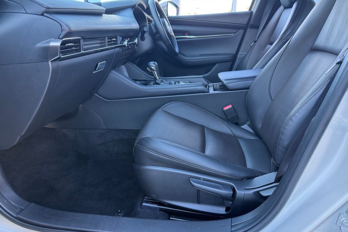 2024 Mazda 3 G20 Touring BP Series