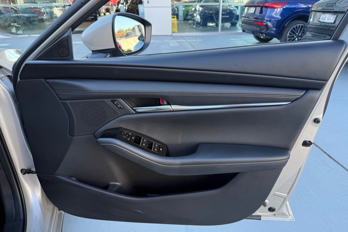 2024 Mazda 3 G20 Touring BP Series