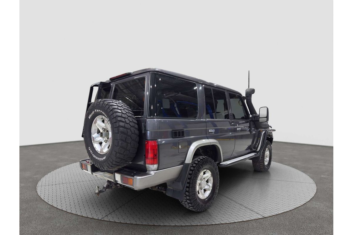 2021 Toyota Landcruiser GXL VDJ76R image 5