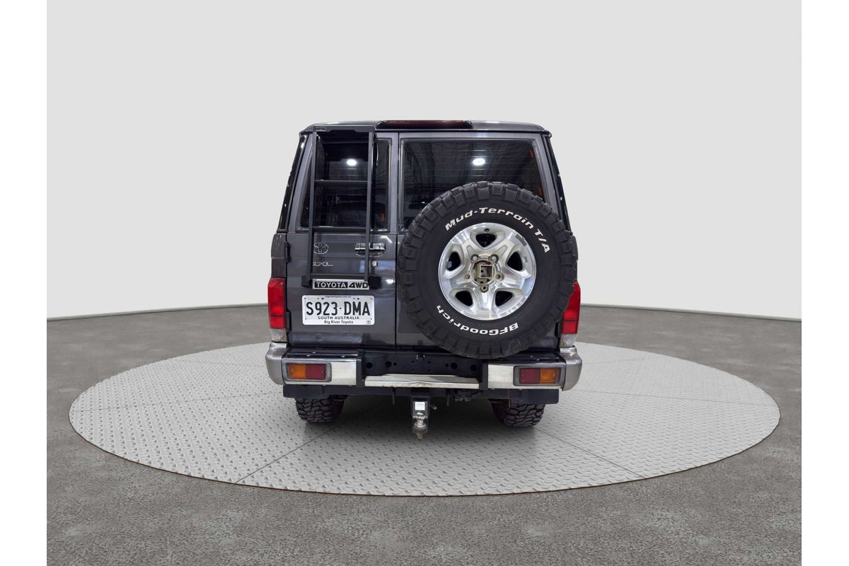 2021 Toyota Landcruiser GXL VDJ76R image 6