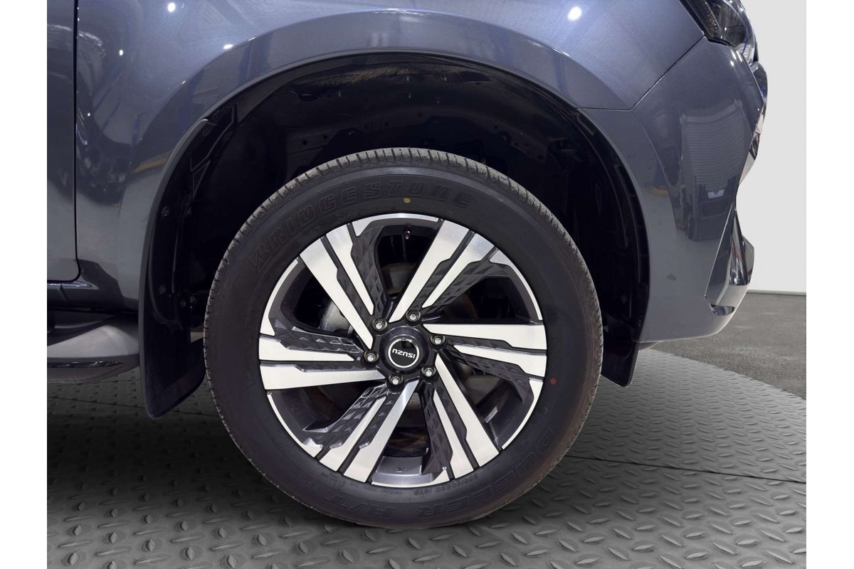 2025 Isuzu MU-X LS-T image 24