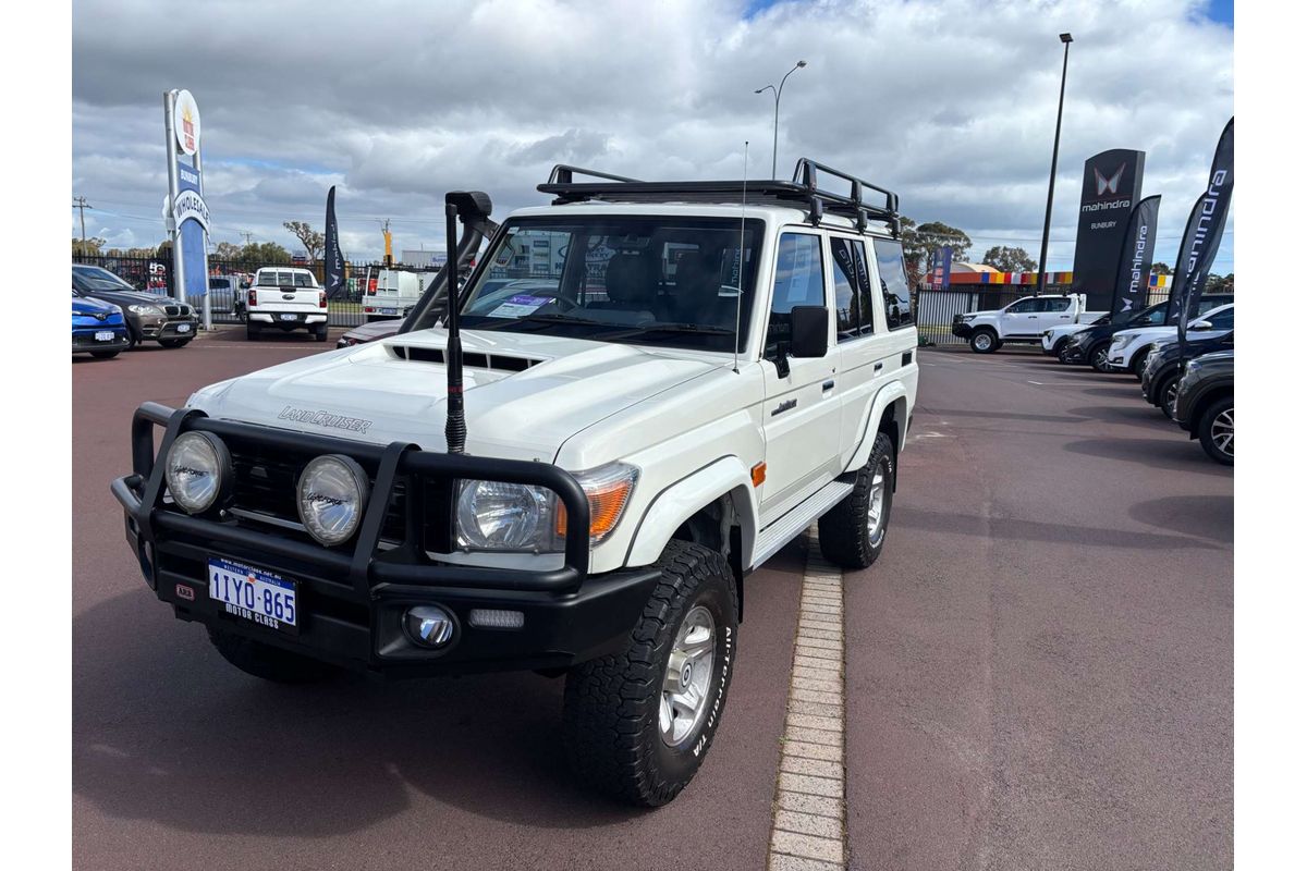 2023 Toyota Landcruiser Workmate VDJ76R