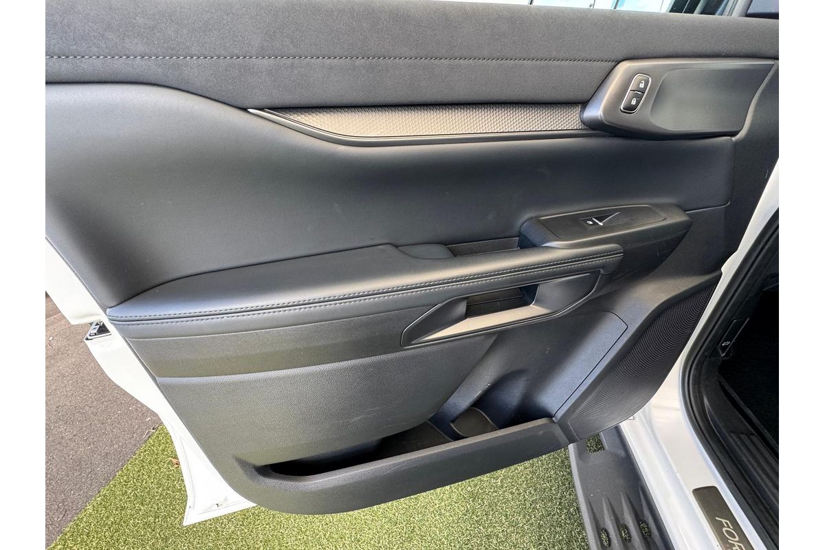 2022 Ford Ranger Raptor 4X4 3.0L image 11