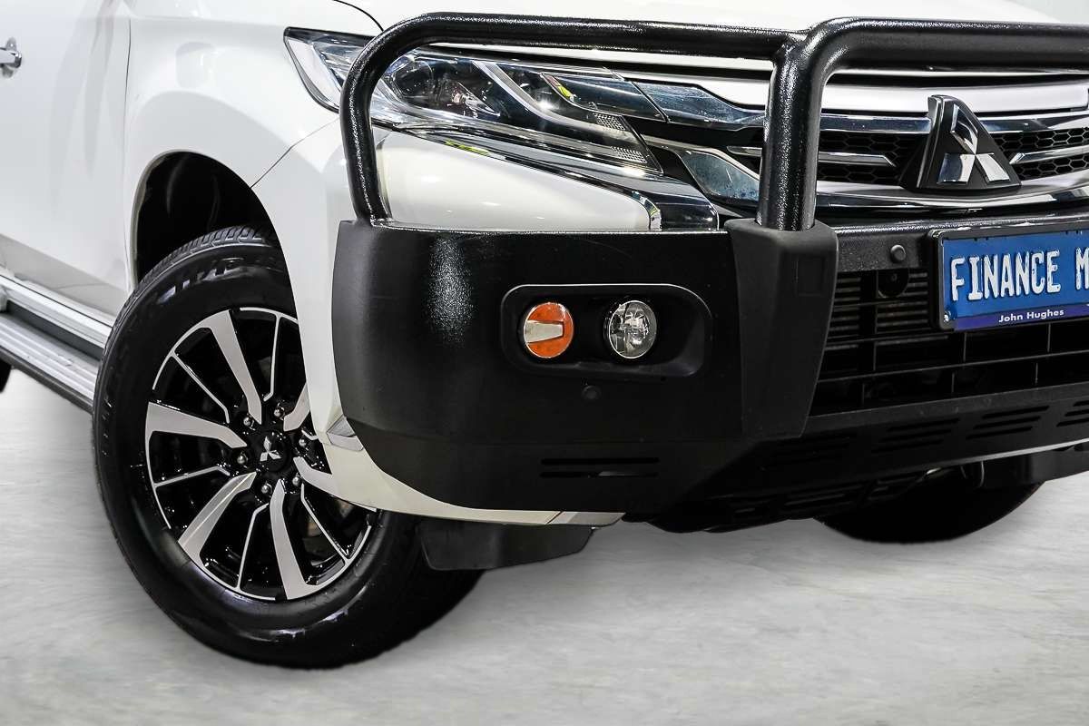 2017 Mitsubishi Pajero Sport GLX QE