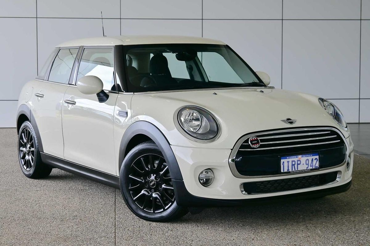 2015 MINI Hatch Cooper D F55