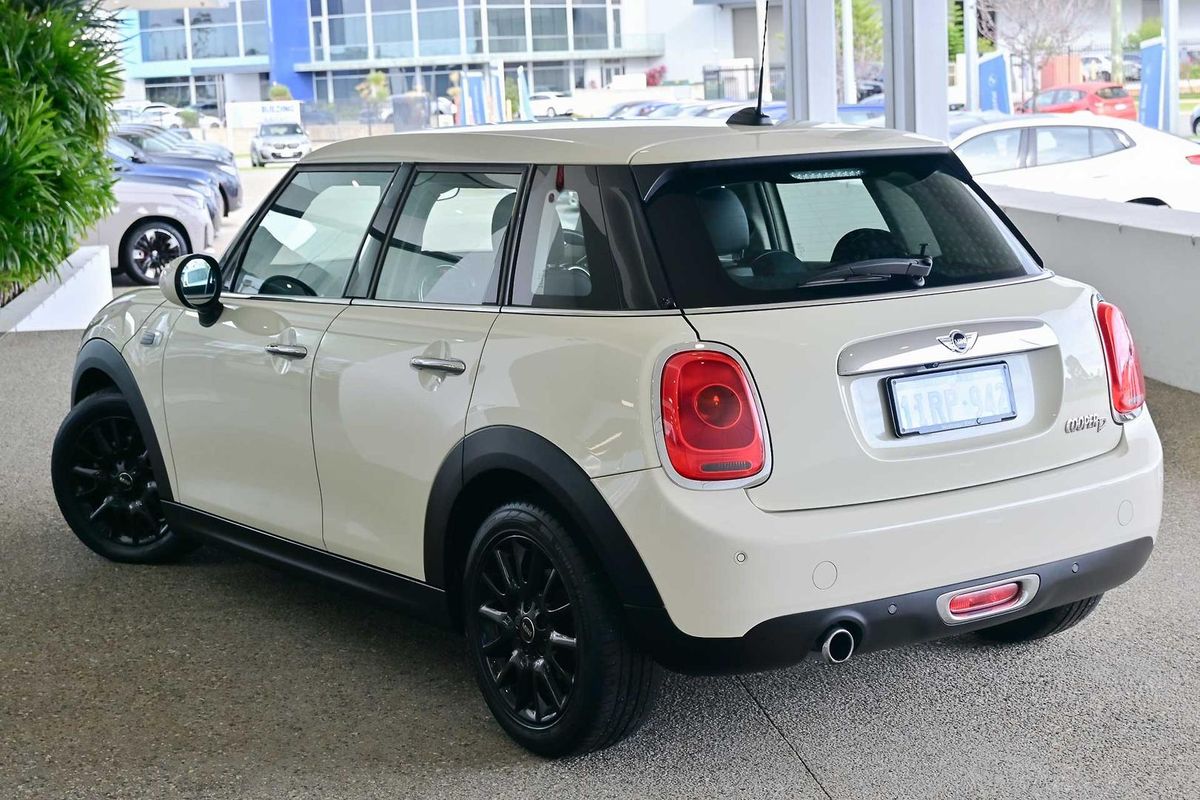 2015 MINI Hatch Cooper D F55