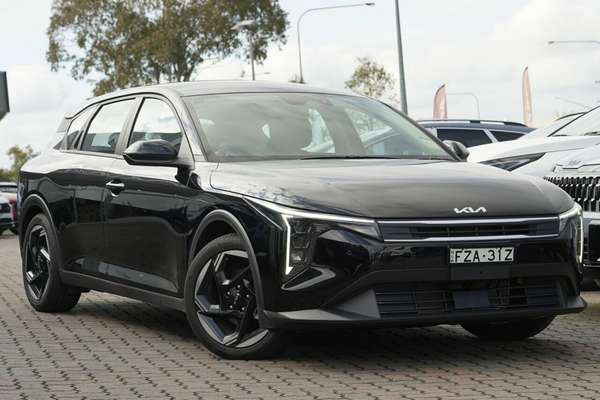 2025 Kia K4 Sport+ CL4m