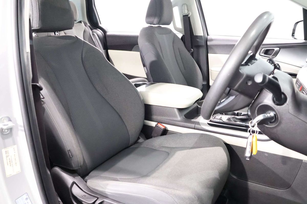 2021 Kia Carnival S KA4