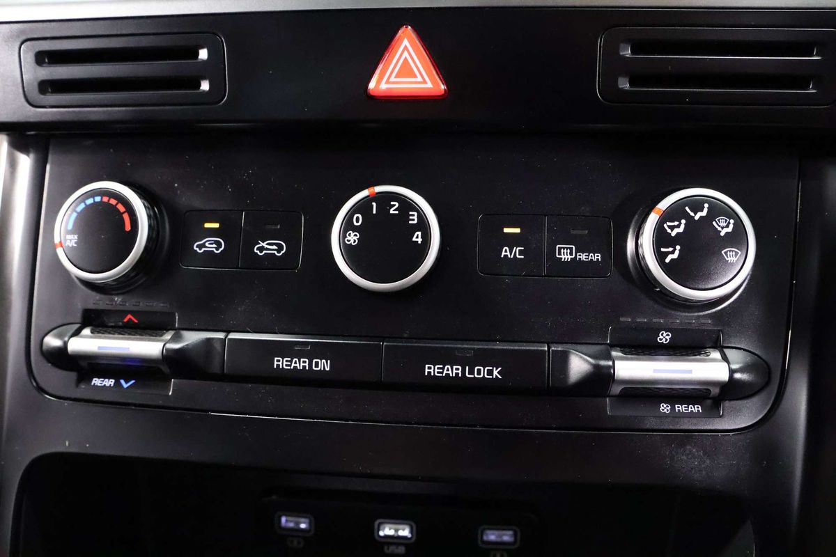 2021 Kia Carnival S KA4