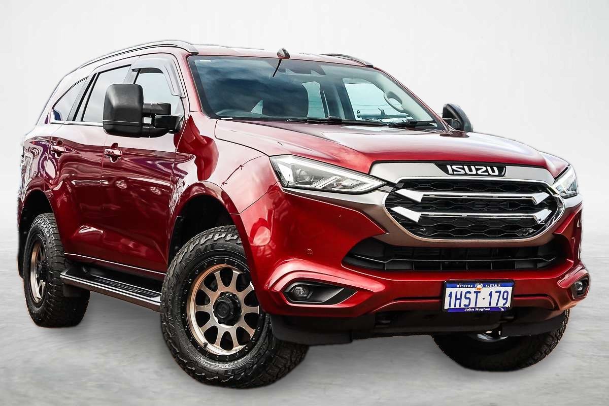 2022 Isuzu MU-X LS-T