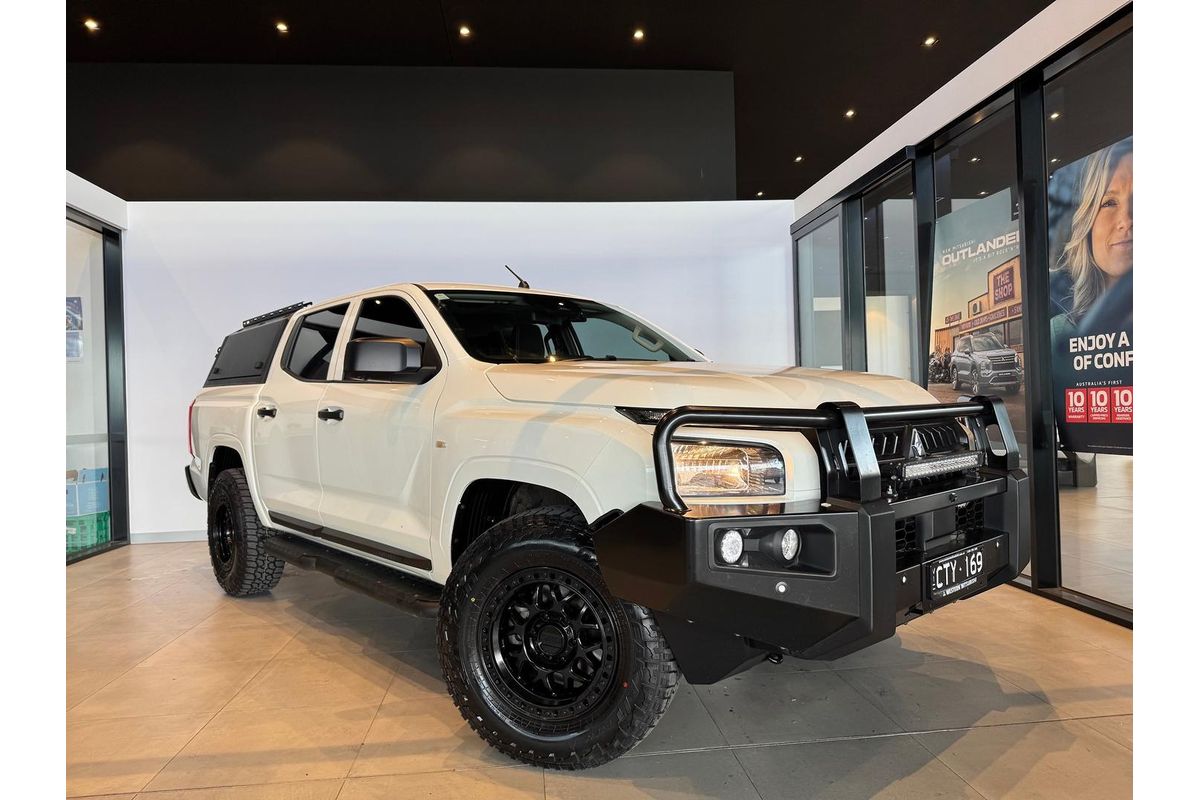 2024 Mitsubishi Triton GLX MV 4X4