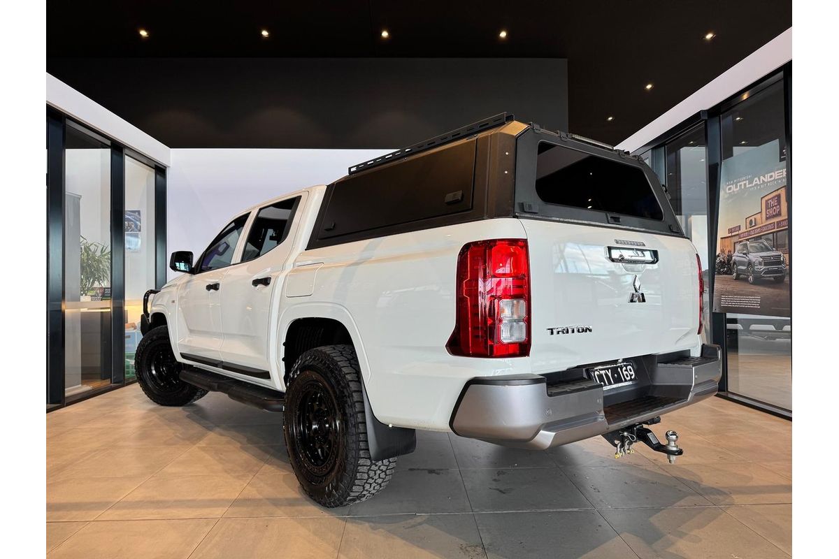 2024 Mitsubishi Triton GLX MV 4X4