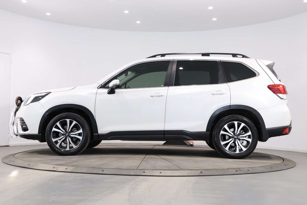 2021 Subaru Forester 2.5i Premium S5