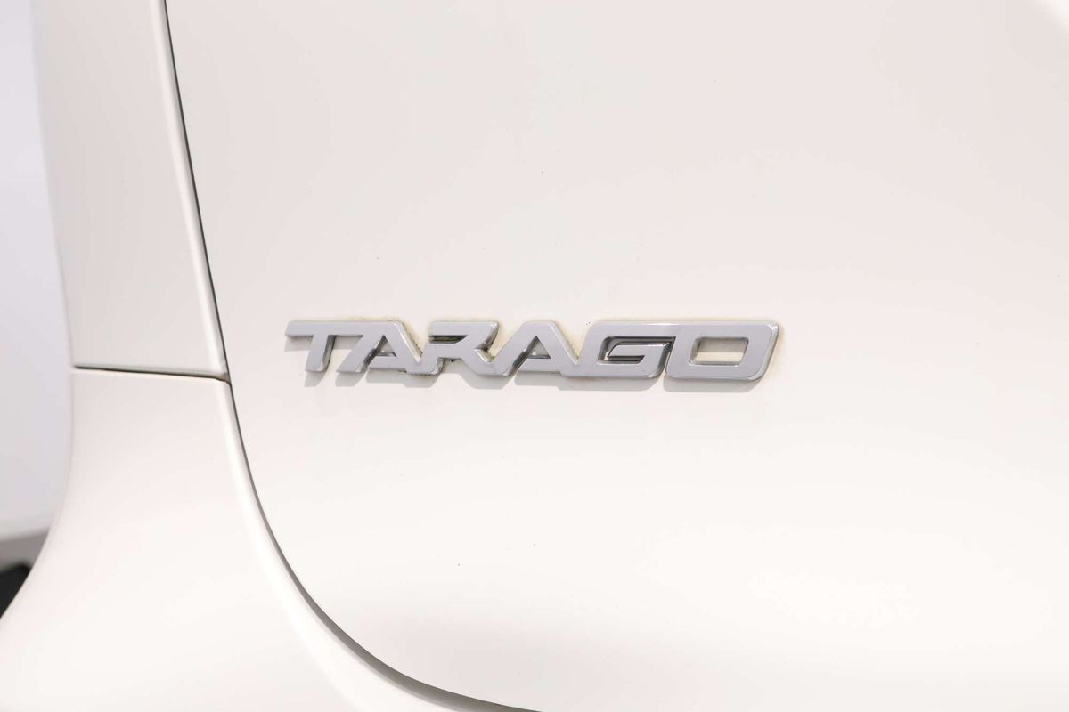 2017 Toyota Tarago GLi ACR50R