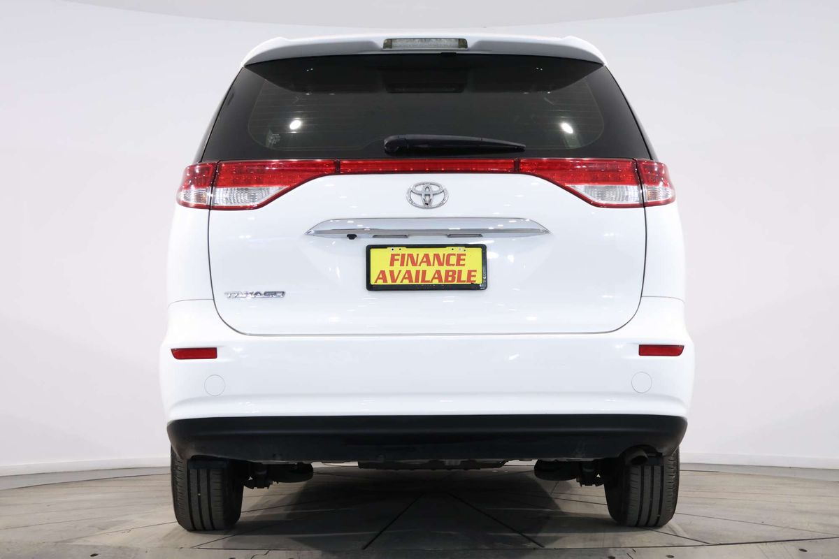 2017 Toyota Tarago GLi ACR50R