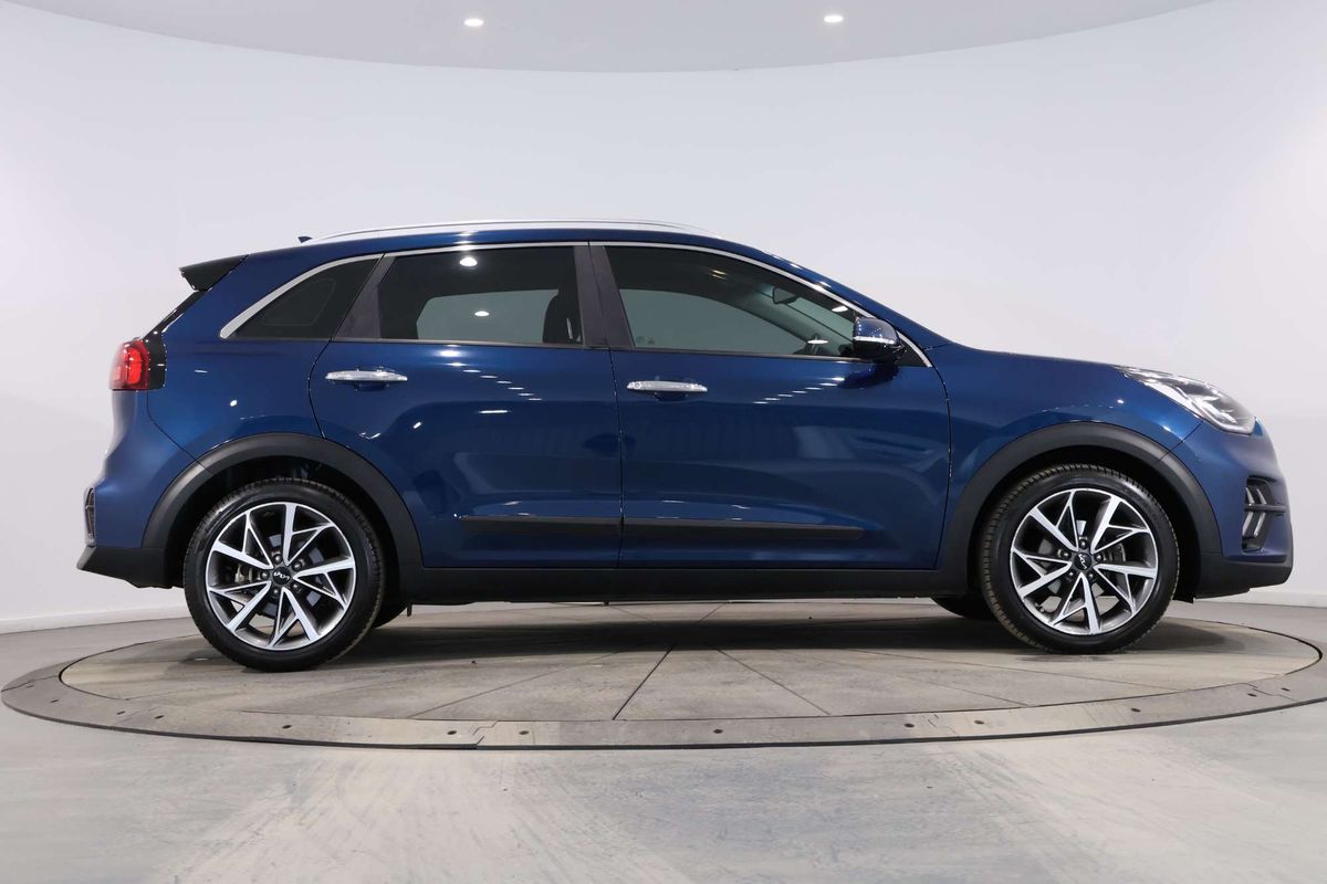 2021 Kia Niro Hybrid Sport DE