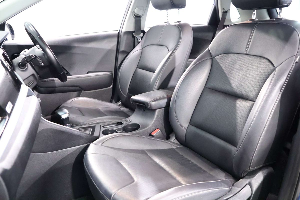 2021 Kia Niro Hybrid Sport DE