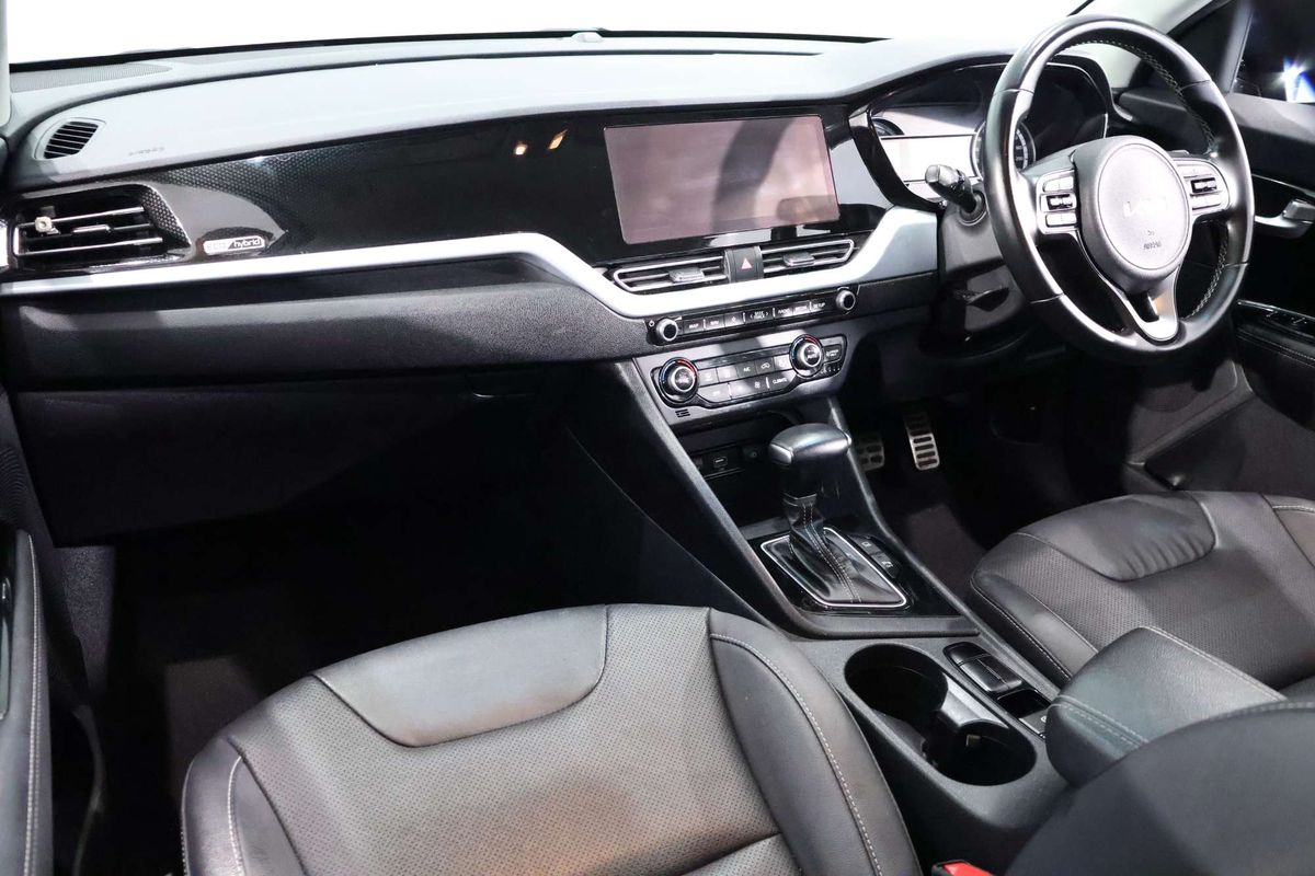 2021 Kia Niro Hybrid Sport DE