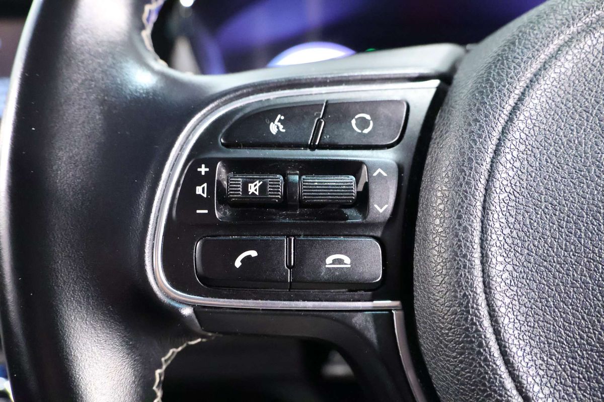 2021 Kia Niro Hybrid Sport DE