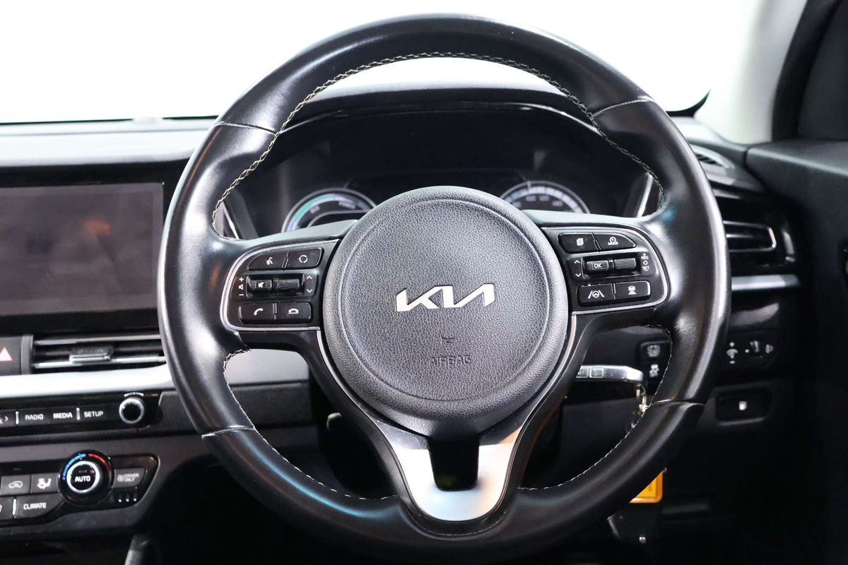 2021 Kia Niro Hybrid Sport DE