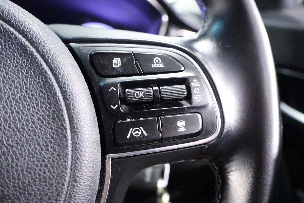 2021 Kia Niro Hybrid Sport DE