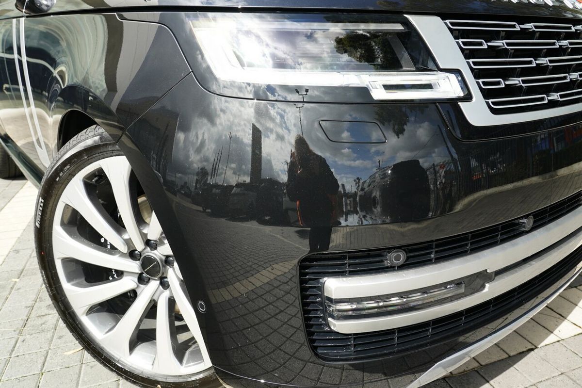 2026 Land Rover Range Rover D350 Autobiography L460 LWB
